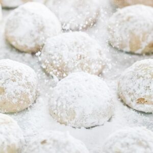 Kourabiethes (1 dozen)