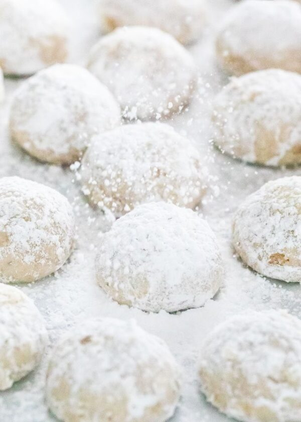 Kourabiethes (1 dozen)