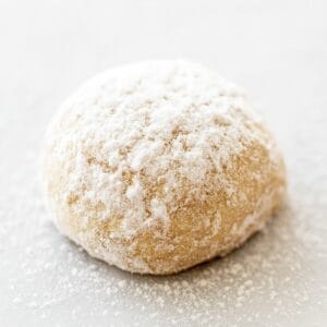 Kourabiethes (1 each)